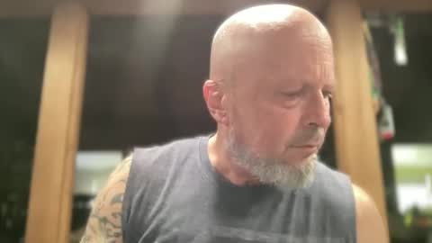 Harley Biker online show from 04-22-26, 04:41