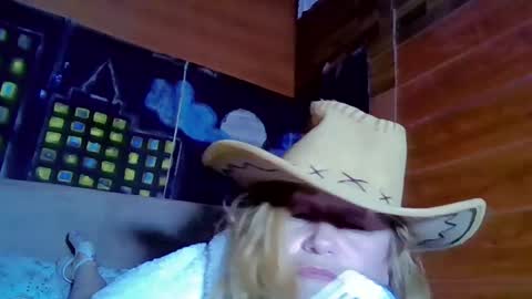 Snapshot of effata chatting on 09-26-25, 12:25 effata online show from 09-26-25, 12:25