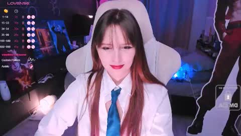 Snapshot of effie_lee chatting on 11-21-25, 01:10 Effie online show from 11-21-25, 01:10