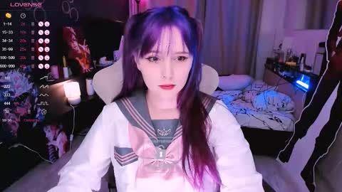 Snapshot of effie_lee chatting on 11-30-25, 01:26 Effie online show from 11-30-25, 01:26