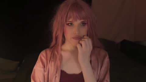 Effie Mur online show from 01-29-25, 06:50