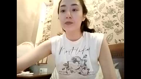 Snapshot of effy007 chatting on 04-28-26, 04:23 Effy online show from 04-28-26, 04:23
