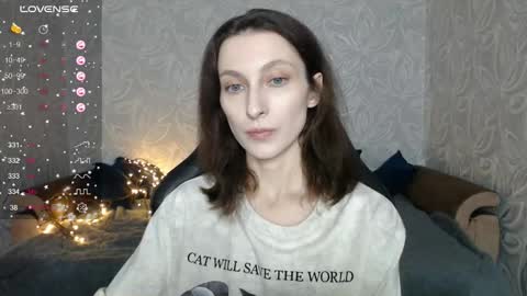 Anna online show from 10-31-25, 04:30