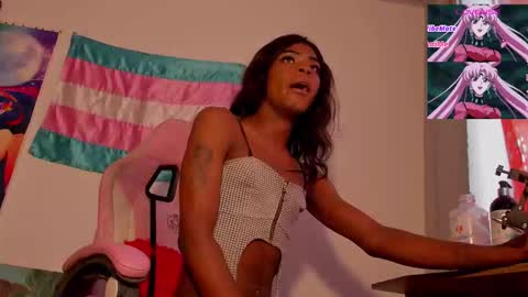 Snapshot of effy_marinn chatting on 01-05-26, 05:27 effy_marinn online show from 01-05-26, 05:27