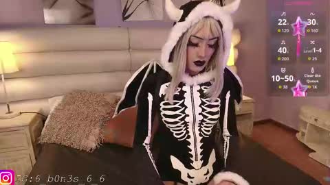 Snapshot of effycorpse chatting on 09-18-25, 05:37 online show from 09-18-25, 05:37