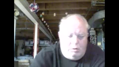 Snapshot of efriff chatting on 06-07-26, 01:04 efriff online show from 06-07-26, 01:04