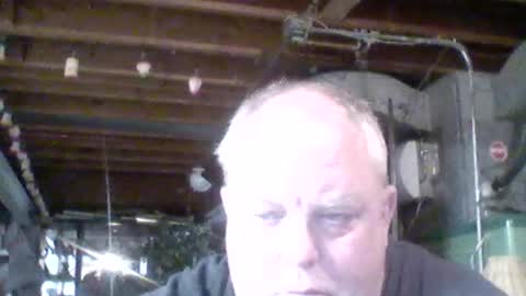 Snapshot of efriff chatting on 07-10-26, 07:38 efriff online show from 07-10-26, 07:38