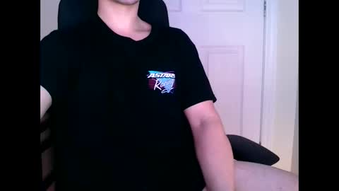 Snapshot of ehhchris chatting on 02-11-26, 01:21 ehhchris online show from 02-11-26, 01:21