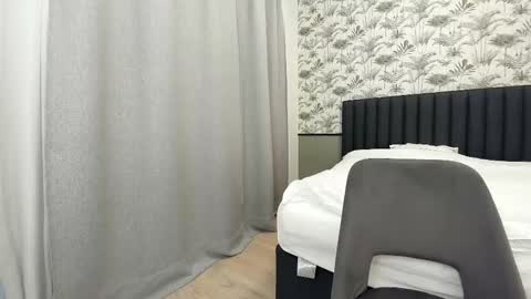 Snapshot of ehotlovea chatting on 02-10-25, 03:24 Erik and Alice online show from 02-10-25, 03:24