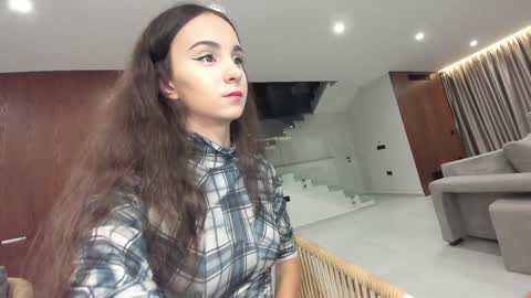 Snapshot of ehotlovea chatting on 11-05-25, 01:16 Erik and Alice online show from 11-05-25, 01:16