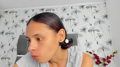 Snapshot of ehotloveaxxx chatting on 11-10-25, 01:10 Valery online show from 11-10-25, 01:10