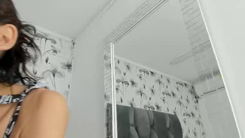 Snapshot of ehotloveaxxx chatting on 12-03-25, 01:31 Valery online show from 12-03-25, 01:31