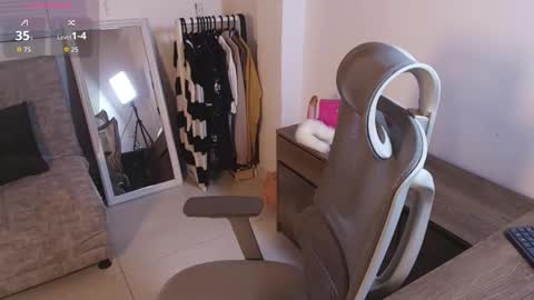 Snapshot of eiden_blake chatting on 02-09-26, 12:03 Eiden Blake online show from 02-09-26, 12:03