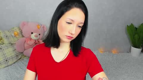 eileenmoores online show from 11-26-25, 03:02