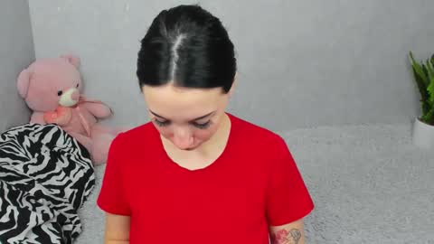 Snapshot of eileenmoores chatting on 01-09-26, 05:59 eileenmoores online show from 01-09-26, 05:59