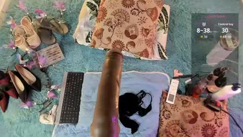 Snapshot of eilin_clio chatting on 06-25-26, 07:07 Eilin online show from 06-25-26, 07:07