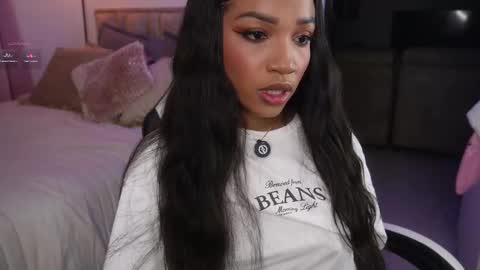 eimi   online show from 11-22-25, 12:09