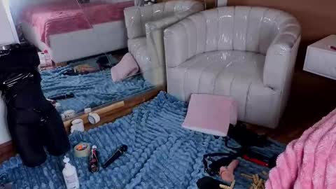 EimmyAdams online show from 10-25-25, 12:51