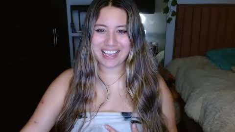 EIMY   MODEL INDEPENDENT online show from 10-29-25, 12:46