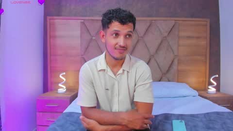 YG COUPLE online show from 04-11-26, 08:13