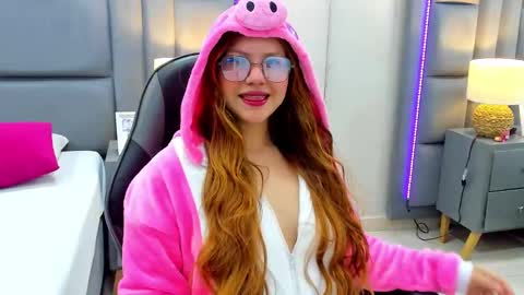 EimmyJones online show from 10-21-25, 03:40