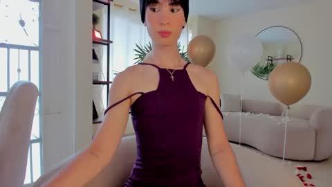 Einyel  online show from 02-21-25, 08:16