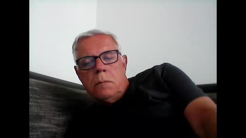 eisbaer1957 online show from 05-01-26, 01:26