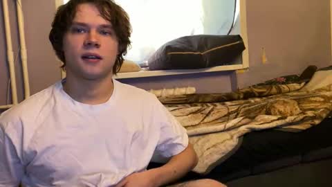 Snapshot of eitanhere chatting on 02-06-26, 11:35 Eitan online show from 02-06-26, 11:35