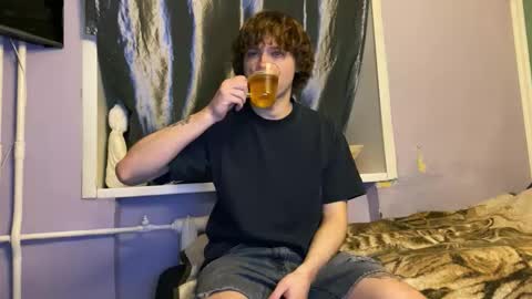 Snapshot of eitanhere chatting on 02-16-26, 01:51 Eitan online show from 02-16-26, 01:51