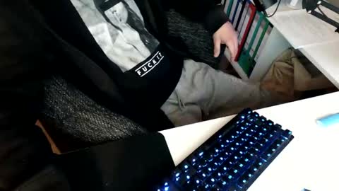 ejakules online show from 04-06-26, 06:31