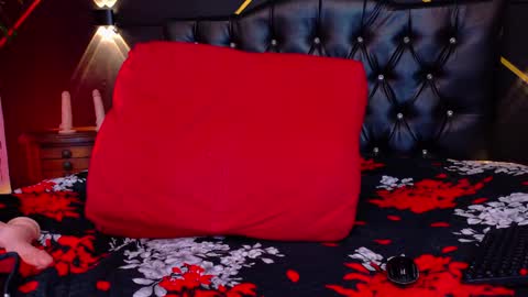 Eka online show from 04-21-26, 01:42