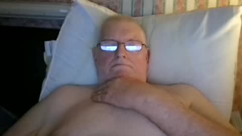 eketman1964 online show from 10-10-25, 11:48