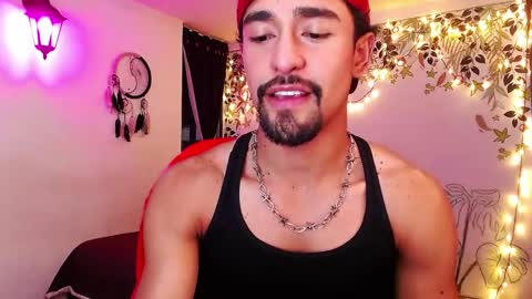 Snapshot of ekhtyr11 chatting on 04-25-26, 12:13 xoxo online show from 04-25-26, 12:13
