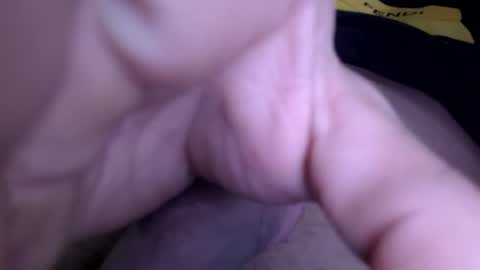 Snapshot of el_faraon10 chatting on 07-08-26, 03:27 el_faraon10 online show from 07-08-26, 03:27