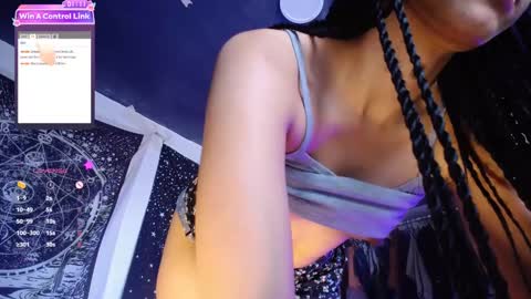 Snapshot of ela_0 chatting on 01-29-25, 02:21 Ela Help me reach 100 thumbs up online show from 01-29-25, 02:21