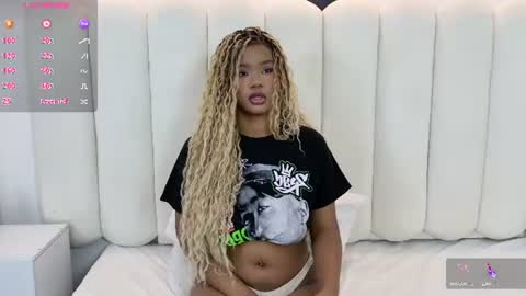 Snapshot of ela_ebony_ chatting on 06-09-26, 11:16 ela_ebony_ online show from 06-09-26, 11:16
