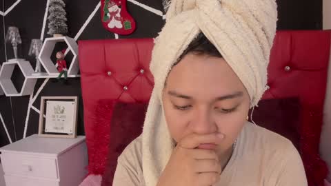 Ela online show from 12-23-24, 07:41