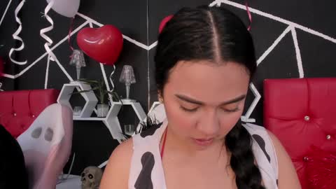 Ela online show from 02-22-25, 07:03