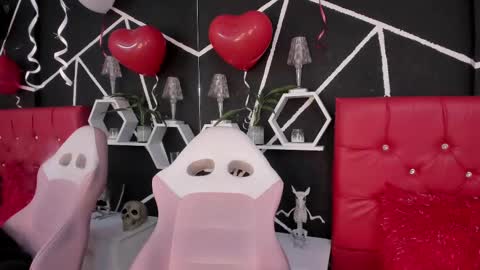 Ela online show from 02-23-25, 07:22