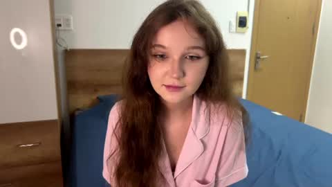 Snapshot of ela_wish chatting on 06-22-26, 06:38 Ela online show from 06-22-26, 06:38