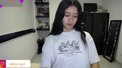Snapshot of elaine_sun chatting on 06-06-26, 01:00 Elaine eli online show from 06-06-26, 01:00