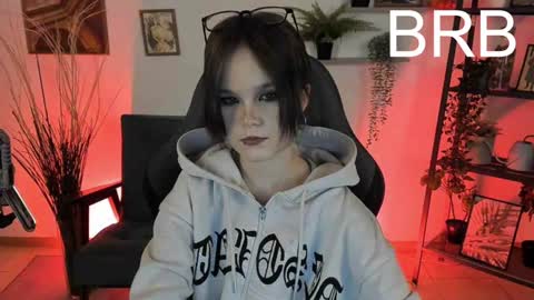 Your sweet girl online show from 12-01-24, 08:31