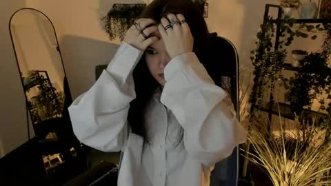 Snapshot of elainebeness chatting on 04-19-26, 10:56 Your sweet girl online show from 04-19-26, 10:56