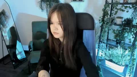 Snapshot of elainebeness chatting on 05-04-26, 07:43 Your sweet girl online show from 05-04-26, 07:43