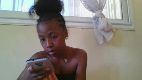 Snapshot of elalia1234 chatting on 12-05-25, 06:00 elalia1234 online show from 12-05-25, 06:00