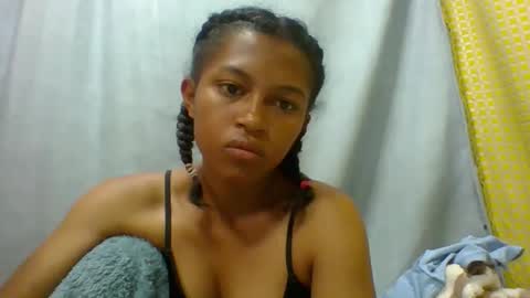 Snapshot of elaliealdy chatting on 01-13-26, 11:48 elaliealdy online show from 01-13-26, 11:48