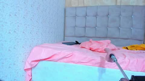 Snapshot of elalove_ chatting on 12-09-24, 08:33 Ela online show from 12-09-24, 08:33