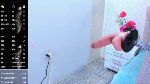 Snapshot of elalove_ chatting on 01-05-25, 09:47 Ela online show from 01-05-25, 09:47