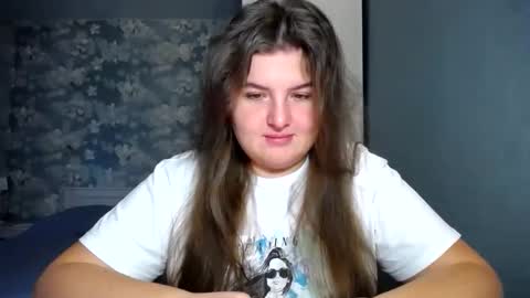 Elanis online show from 11-21-25, 10:36