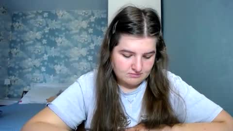 Elanis online show from 04-23-26, 01:24